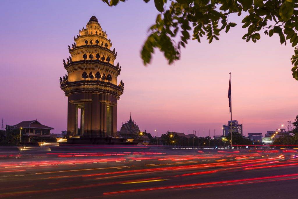 VISIT PHNOM PENH – THE CITY OF CONTRASTS