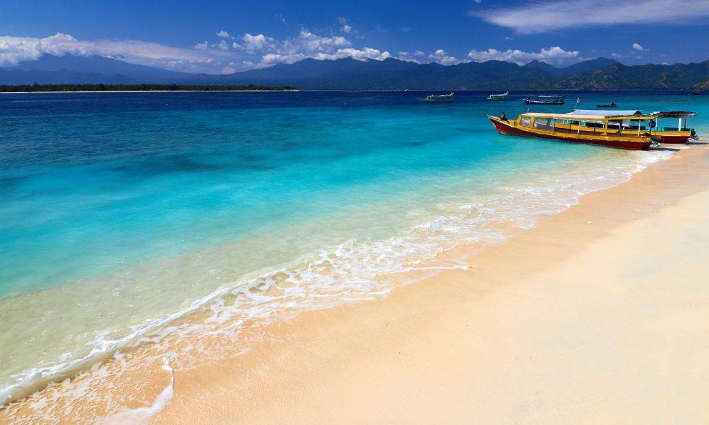 5 THINGS TO DO ON GILI AIR - Travelmarbles