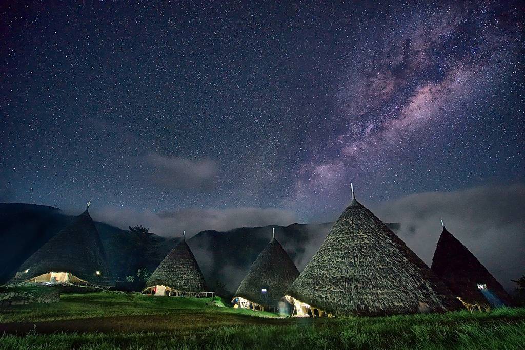 10 BEWILDERING TRIBAL VILLAGES IN INDONESIA (THAT WILL GIVE YOU GOOSEBUMPS)