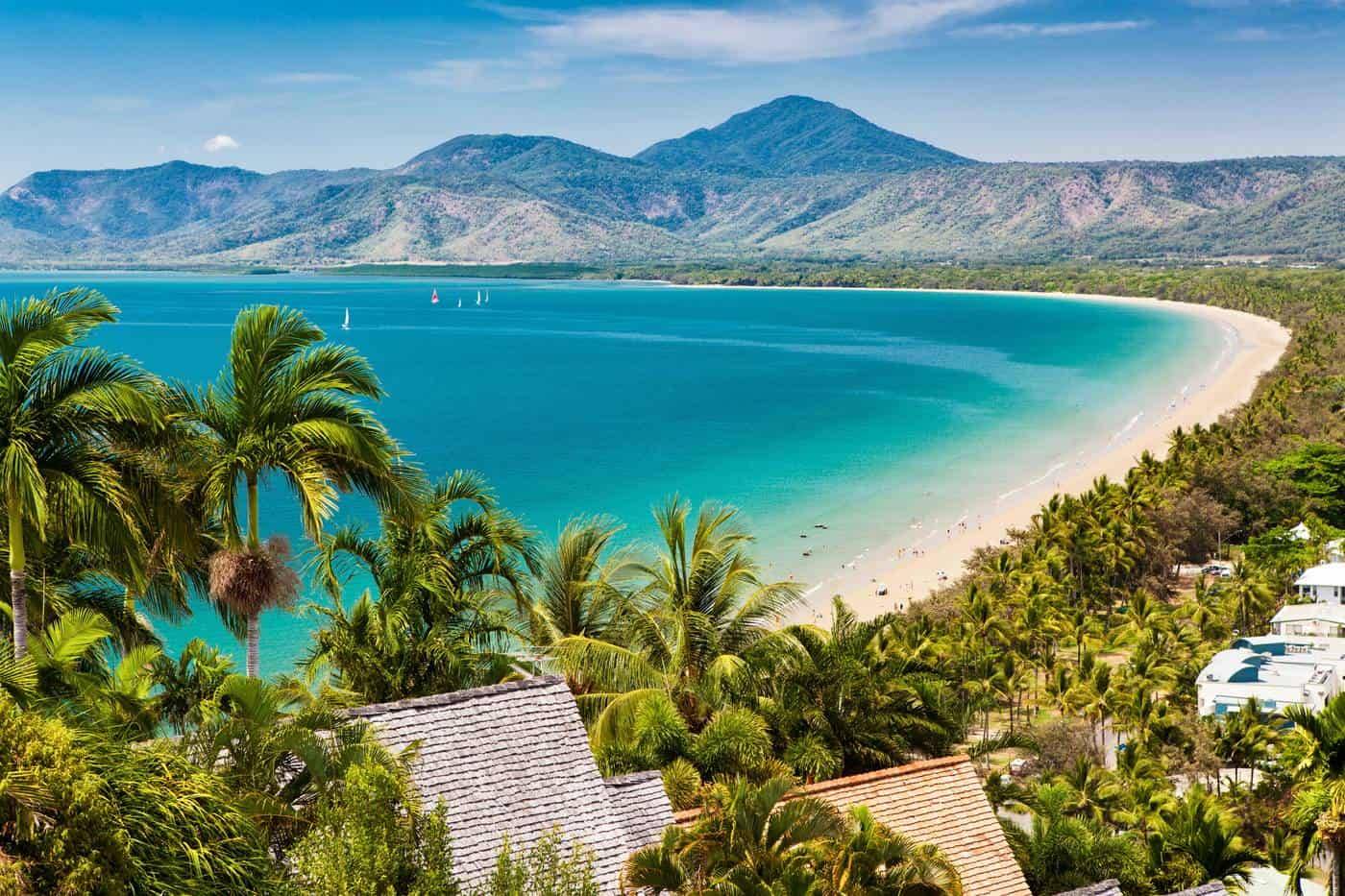 CAIRNS TROPICAL TRAVEL GUIDE